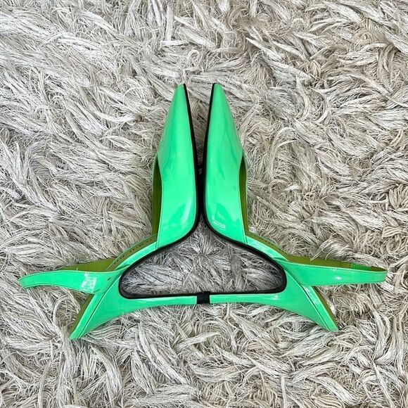 The Attico Lola Patent Leather Pointed Toe Slingback Pumps in Fluo Green Size 38 - Picture 12 of 15
